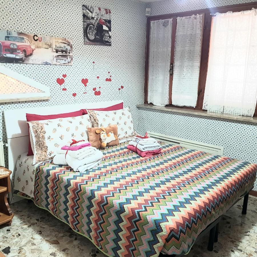 Home Denise E Luca ラティーナ エクステリア 写真
